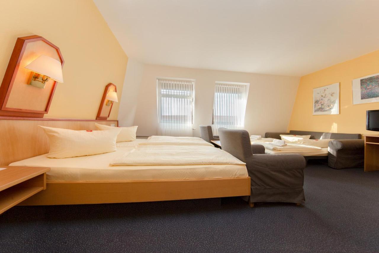 Montana Hotel Oberasbach Eksteriør billede